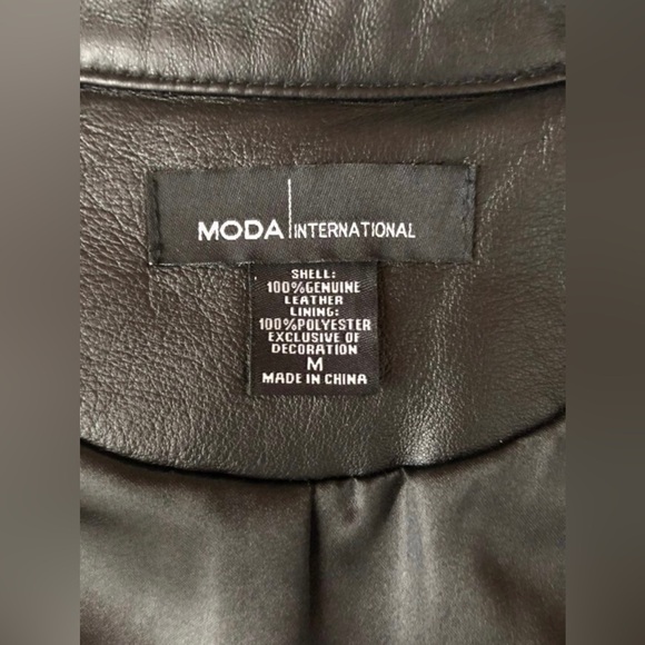 Victoria’s Secret Moda International genuine leather motorcycle jacket - Picture 3 of 3